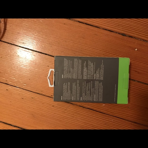 Brand new portable charger - Picture 2 of 2